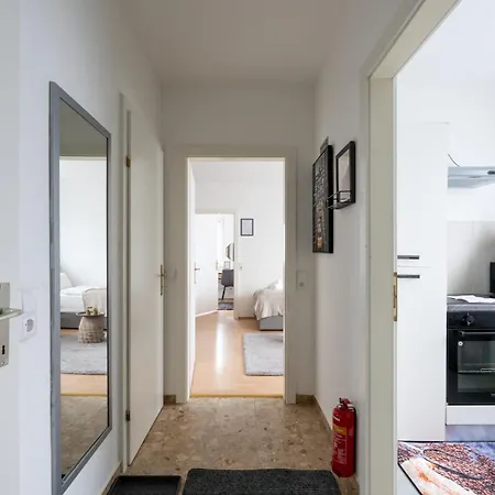 Comfort Anytime Check In For Business And Family Apartment