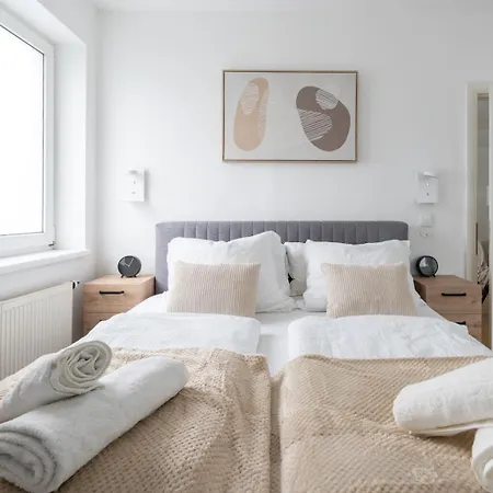 Steyr Comfort Lodge - Apartment Mit Kamin & Parkplatz Apartment