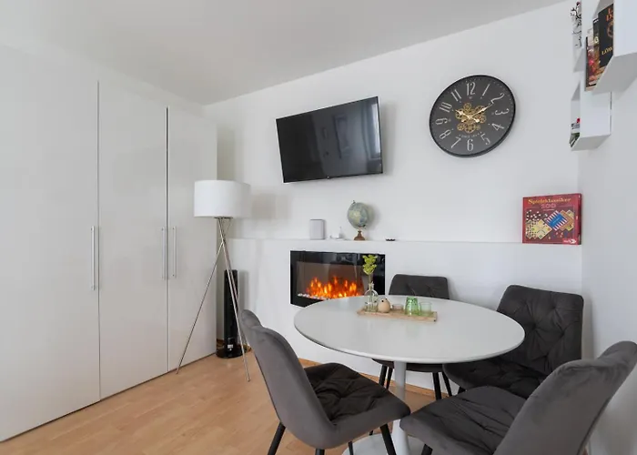 Comfort Anytime Check In For Business And Family Apartmán