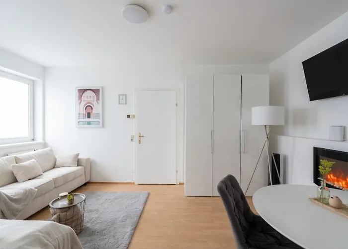 Comfort Anytime Check In For Business And Family Апартаменты *